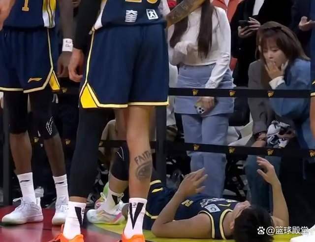 原创            徐杰伤势出炉！缝了眉骨3针，亲承无碍，他对广东体系太重要了！