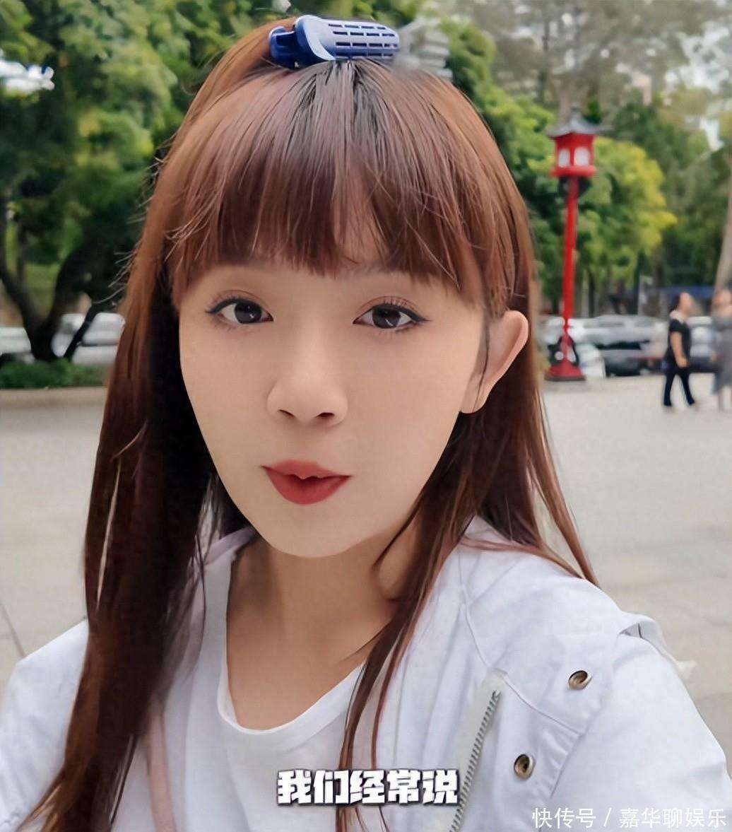 原创            她是广东知名女主持，出道25年成综艺一姐，至今未婚，44岁似少女