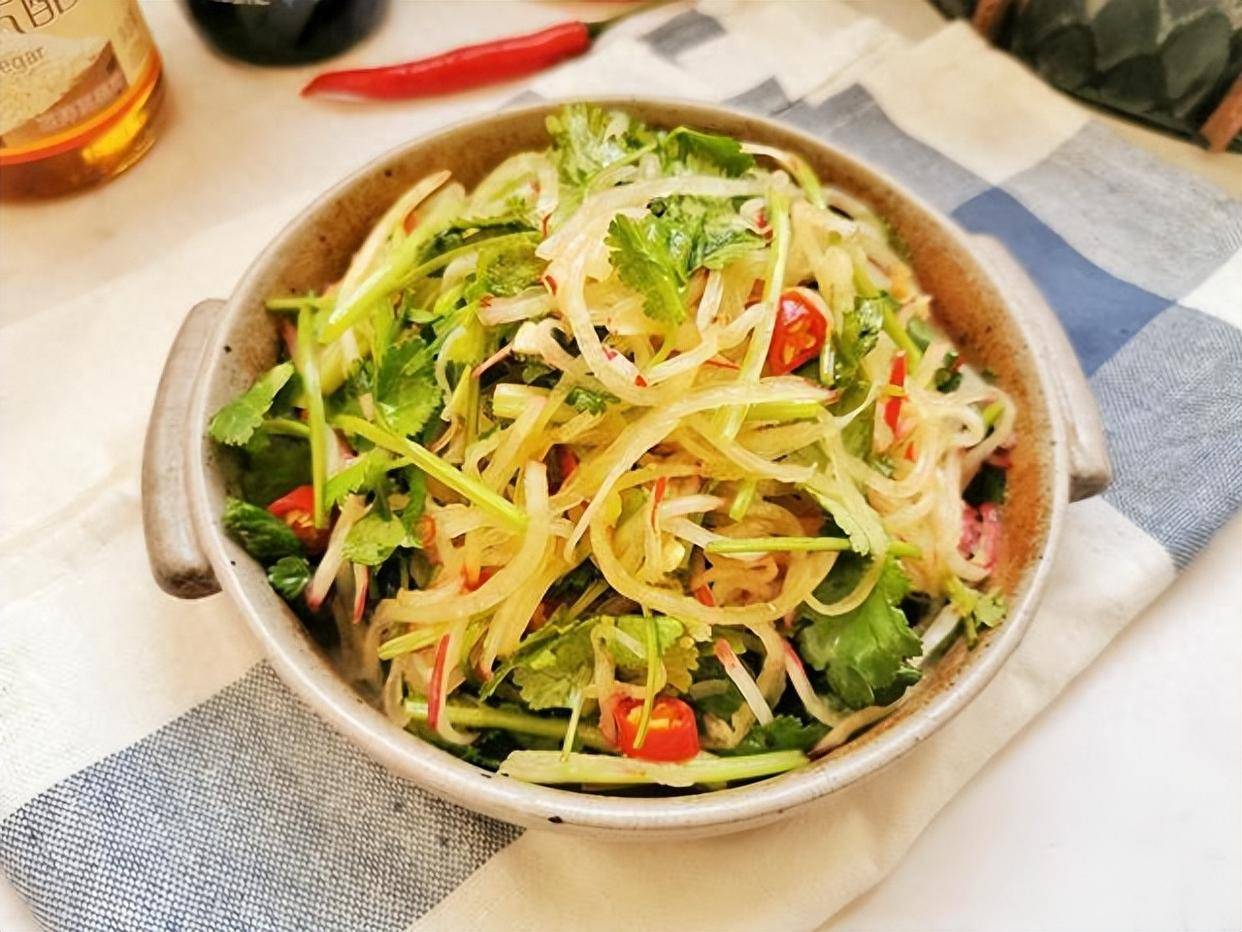 原创            明日大雪节气，建议多吃“5白”，滋阴润燥，轻松度过流感高发期