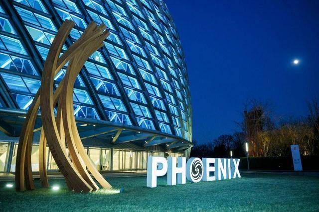 献礼中法建交60周年，法国艺术家贝纳・维内捐赠大型纪念雕塑