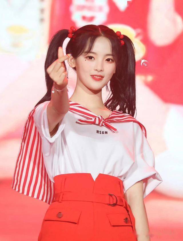 杨超越｜早期写真，青春甜妹