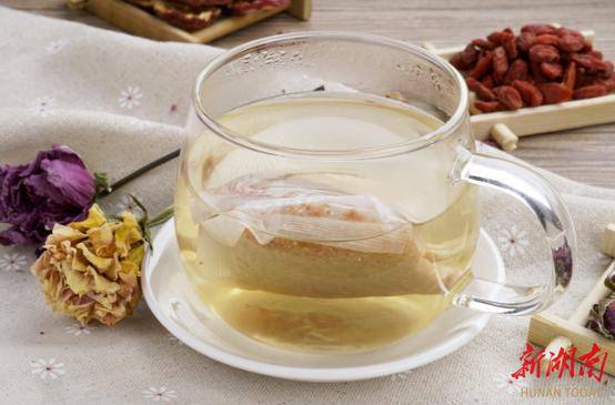 冬季养生茶，喝错也伤身？这两类人需警惕