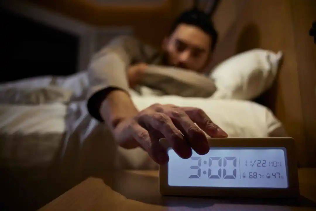 褪黑素没用？试试肽！科学证实：它才是深度睡眠的关键