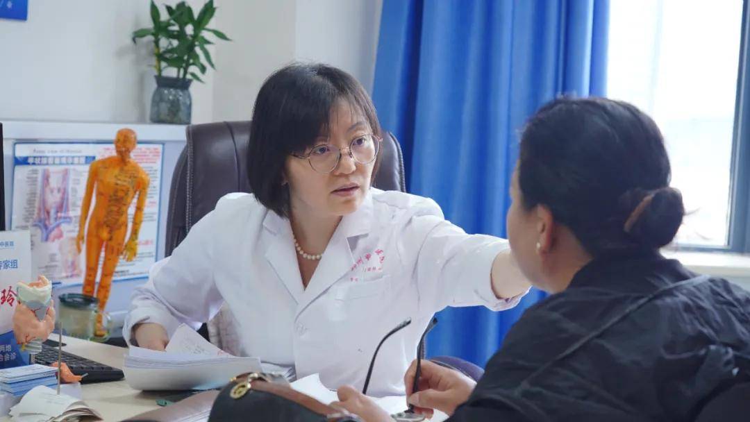 甲癌早期不痛不痒？身体这4处“异常凸起”要立刻查