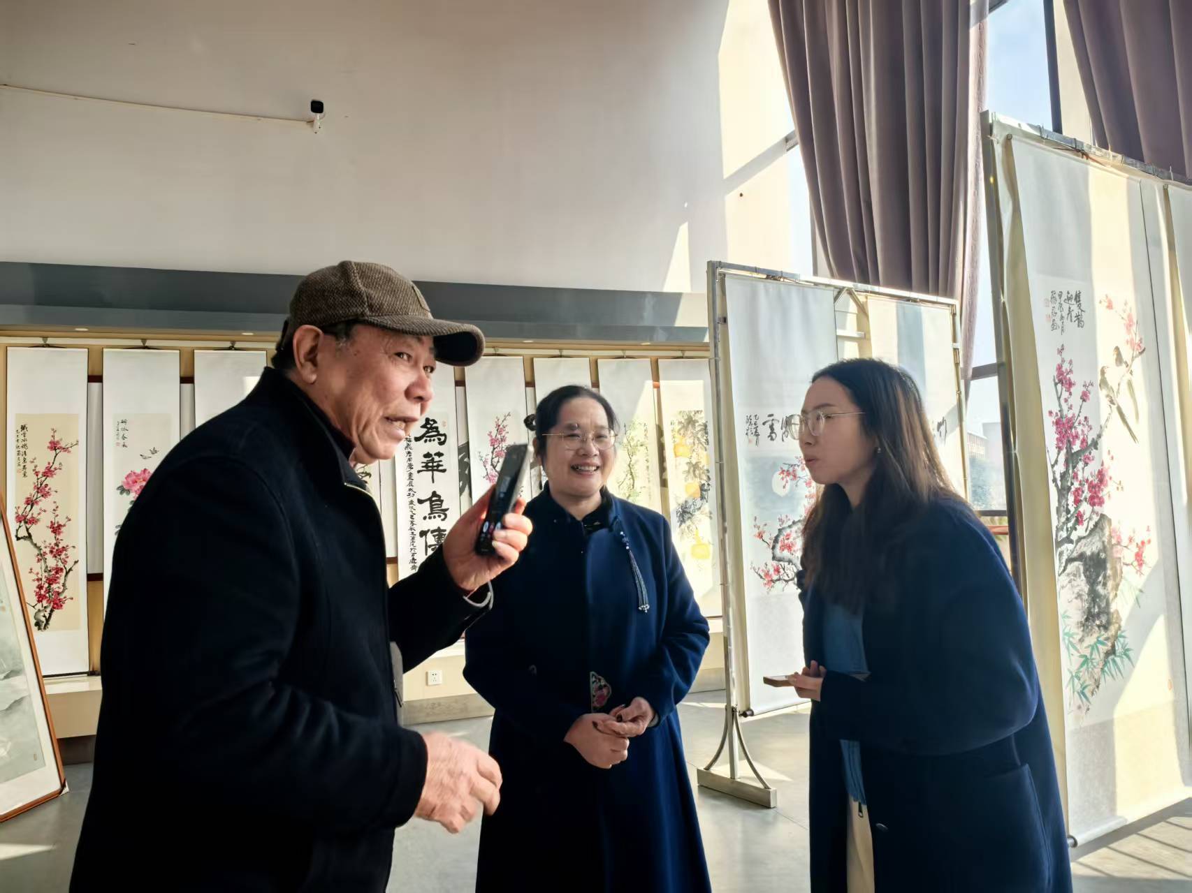 《梅影丹青》梅飞君水墨艺术展在狮山书画院启幕