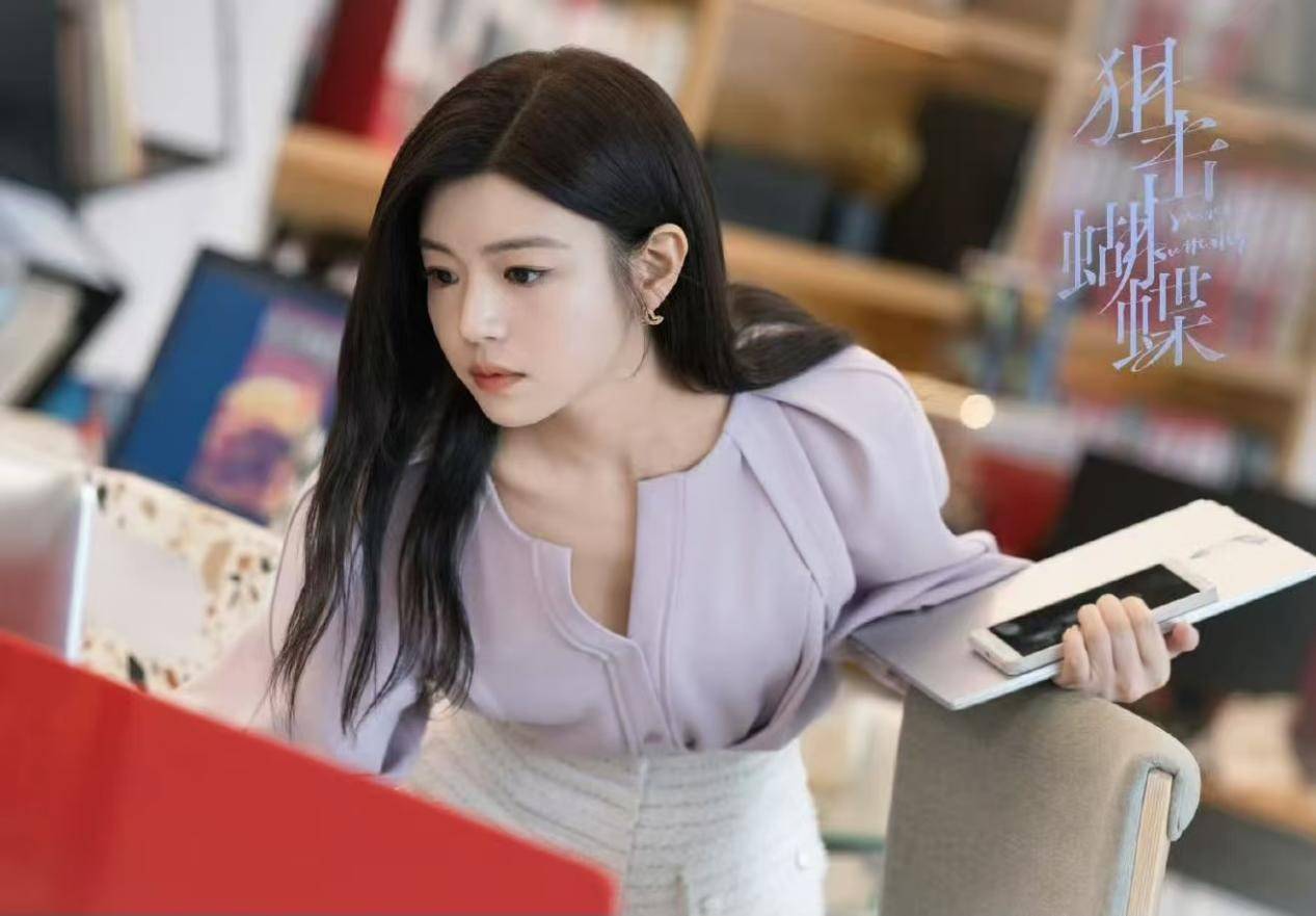 陈妍希周柯宇《狙击蝴蝶》获好评，偶像剧女主如何讨人爱？