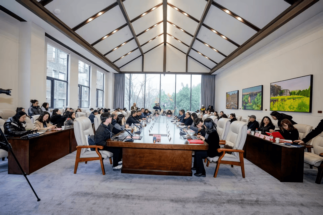 巴蜀学子对话世界 共绘中欧人文艺术教育新画卷