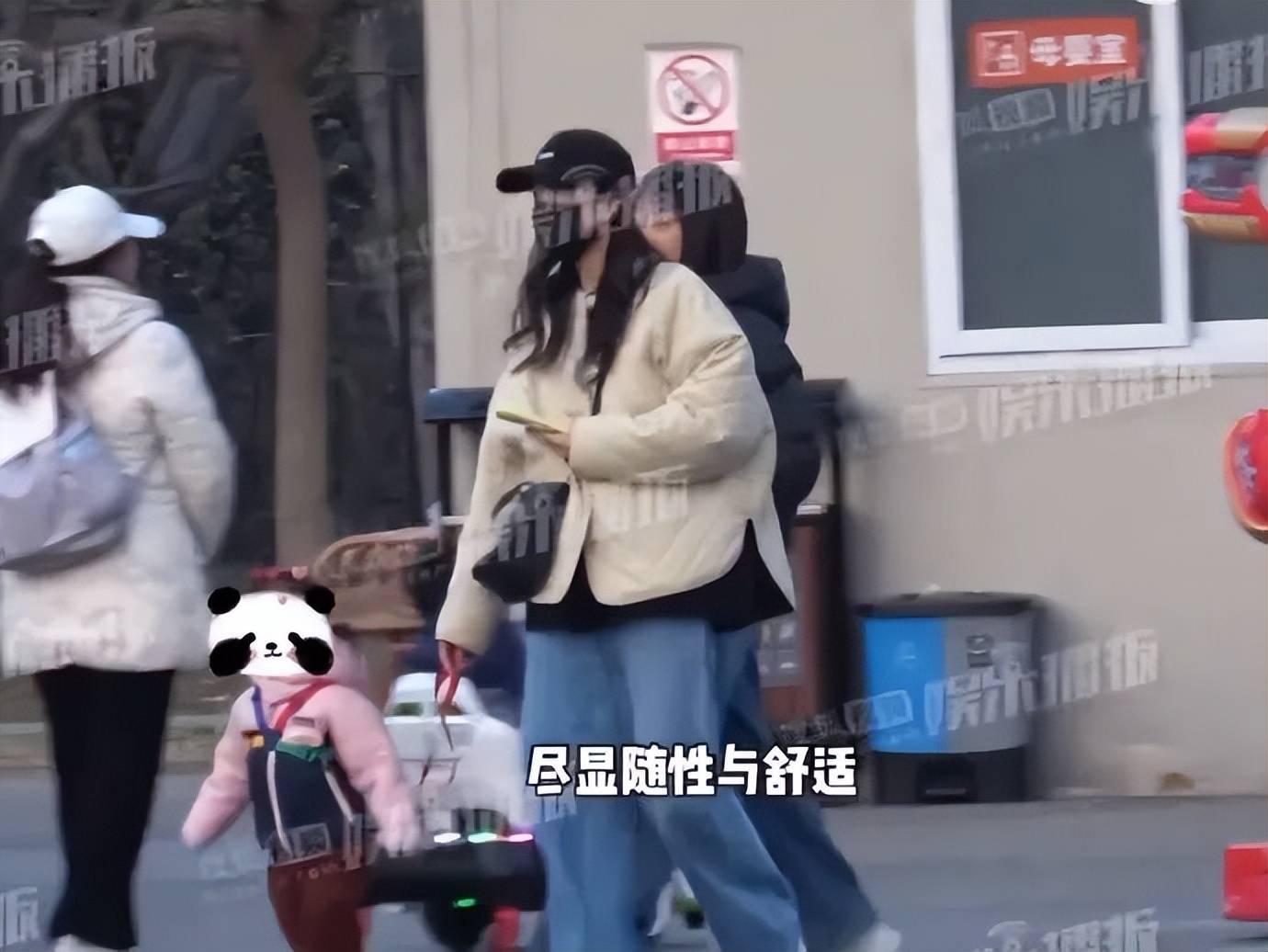 王鸥女儿都这么大了！母女温馨互动，网友：长得像何九华