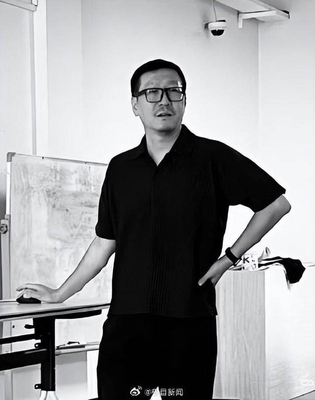 45岁中国教授在伦敦被摩托车撞倒去世