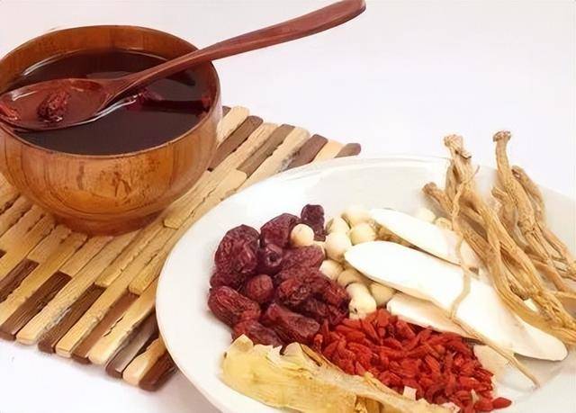 糖尿病口干舌燥、尿频乏力，这一方喝一喝，身体会感谢你！