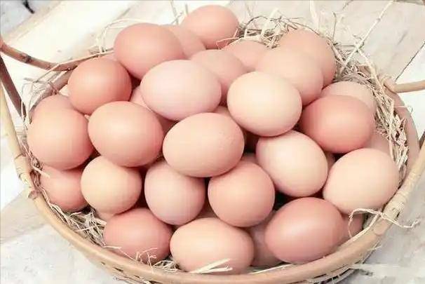 鸡蛋可以天天吃吗？医生提醒：老人62岁后，吃鸡蛋谨记5个关键