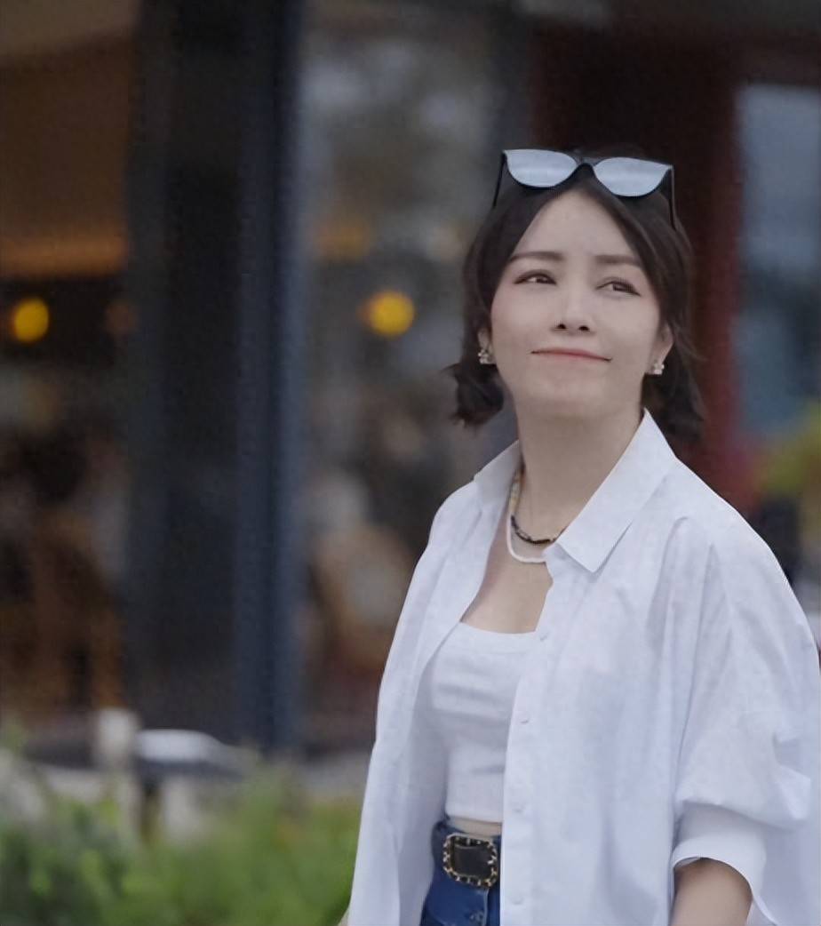 原创            她曾是上海知名美女主持，专注美食领域17年，爱好令人感到意外