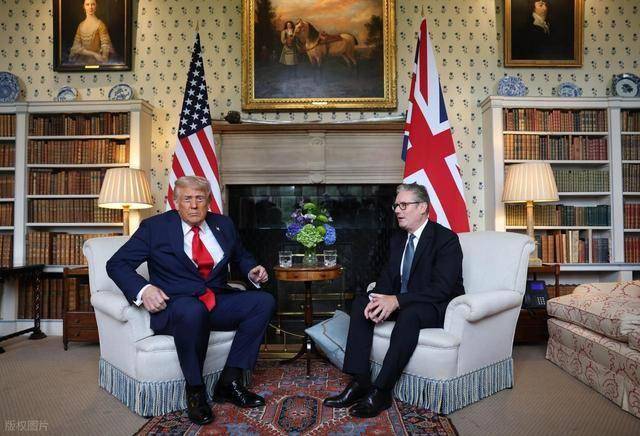 欧盟万万没料到，中国要拿英国“杀鸡儆猴”，两线吹响反击号角