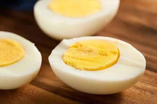 吃他汀一口蛋黄都不能碰？医生苦劝：不止蛋黄，这3样也要管住嘴