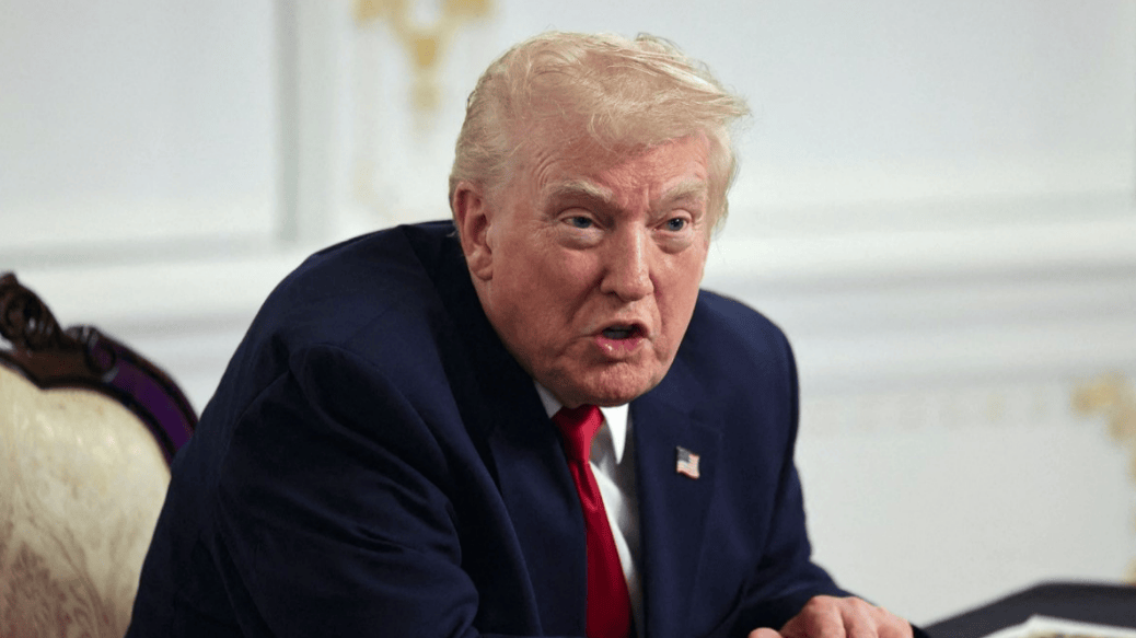 中国突破纪录！特朗普坐不住了，打算另起炉灶，榜上必须得有中国