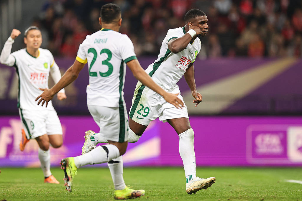 第五冠！足协杯-法比奥3球阿奇姆彭落泪 国安3-0河南登顶