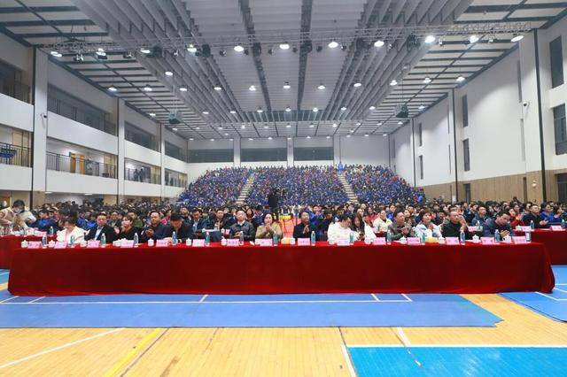 韶华共绘展时代风采，美育润心育弘益英才——长沙市弘益高级中学2025年校园文化艺术节圆满落幕