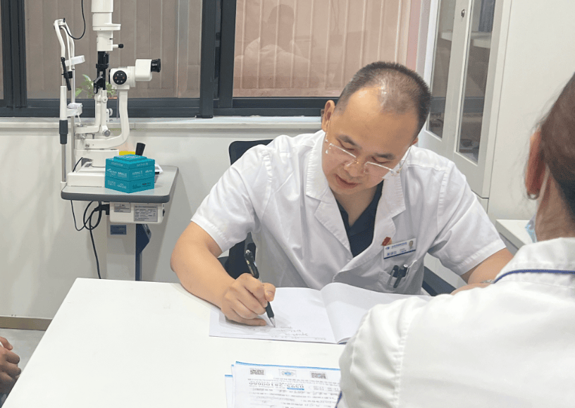 视疲劳“拖垮”工作节奏，厦门眼科中心：中医眼科对症调理