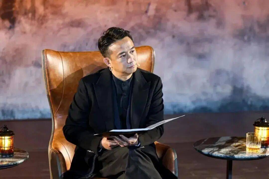 黄磊与何炅继《暗恋桃花源》后再合作，新剧乌镇首演大排长队