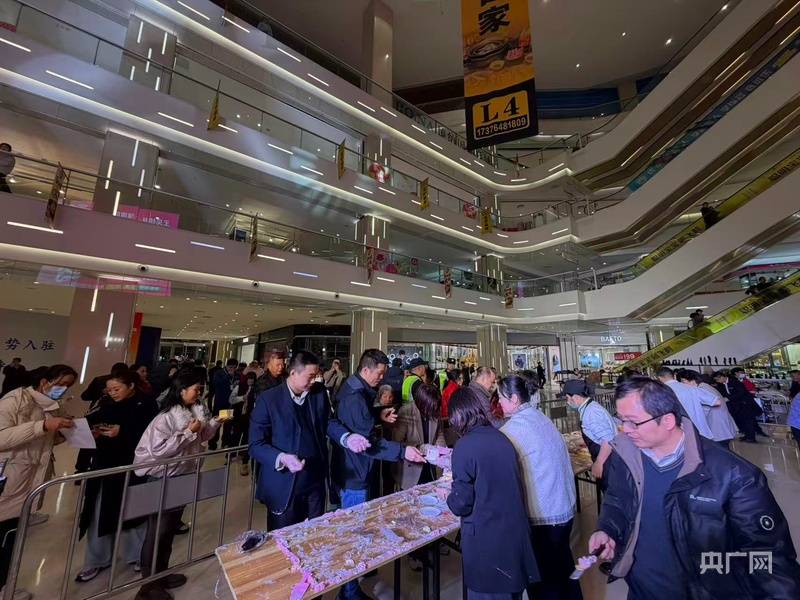 首届广西桂林国际珠宝展启幕