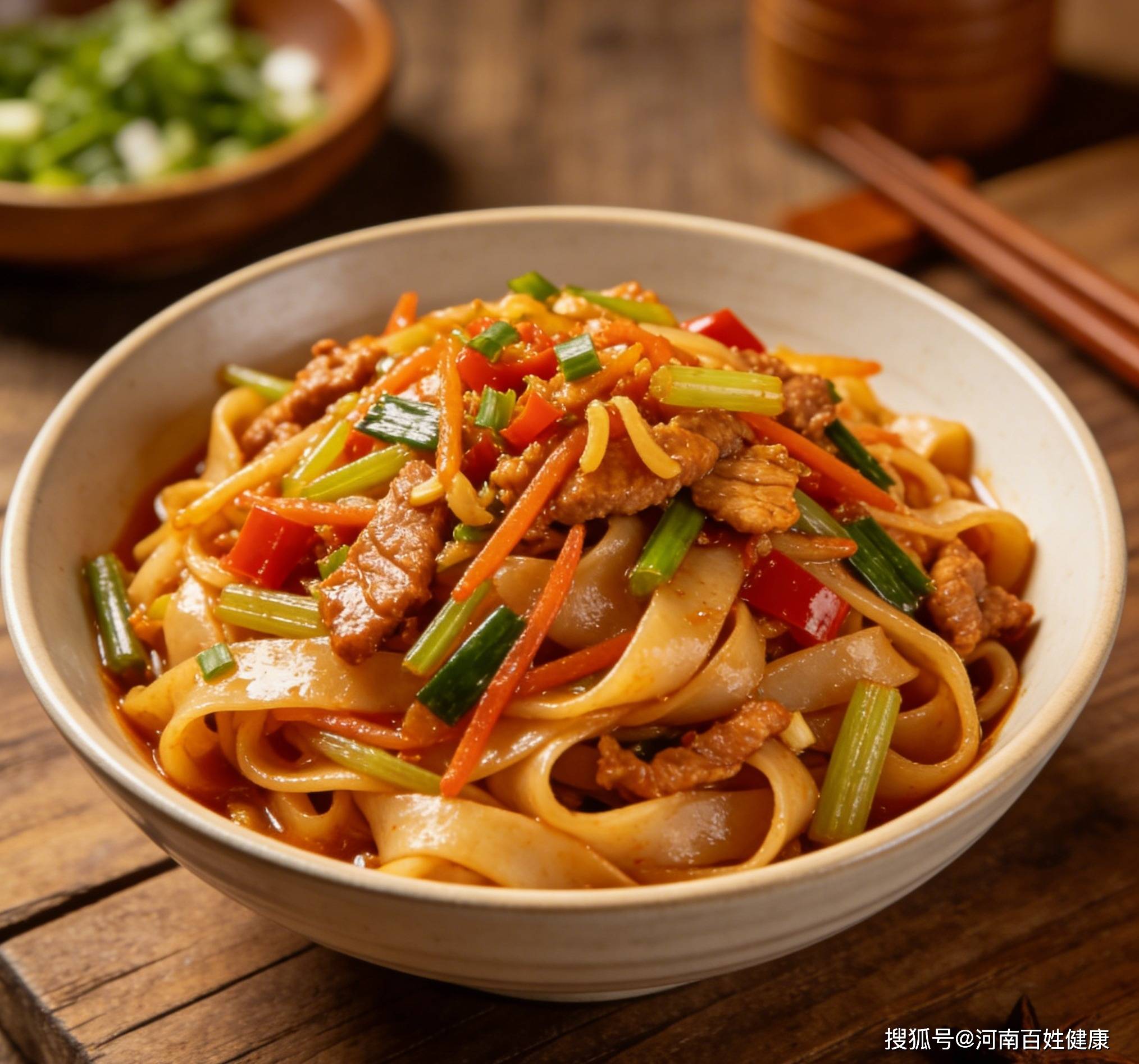 原创            藏在市井里的烟火传奇——郑州炒八掺的舌尖与心间