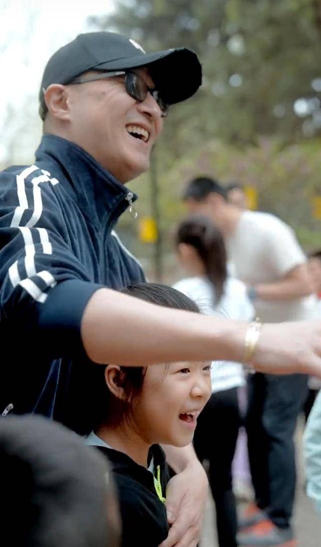 原创            离婚两年后，汪峰终于等到迟来的道歉，却让章子怡的体面荡然无存