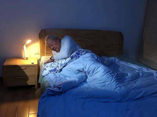 长期吃坦索罗辛，3个副作用要警惕，泌尿主任提醒：牢记这5点