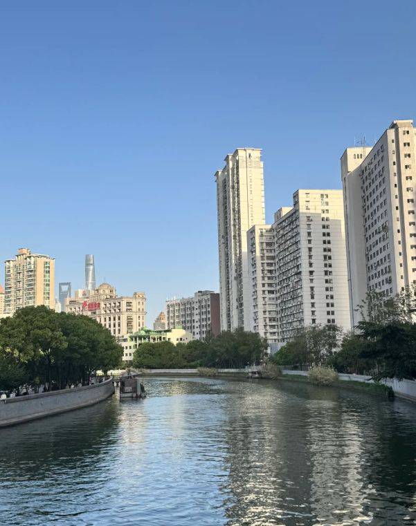 苏州河畔艺术巡礼：旧仓库变身的美术馆漫游指南