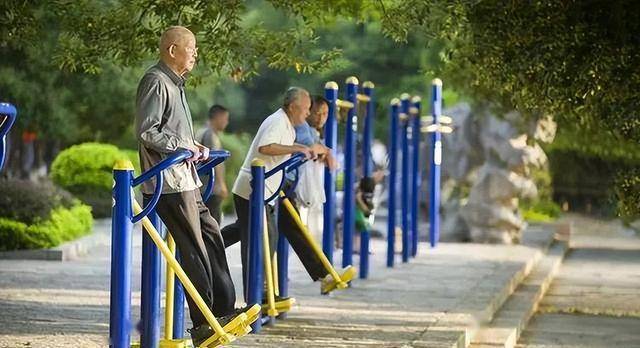 寿命长的乙肝患者，大多都有这3个特点，占一个你就赚了！