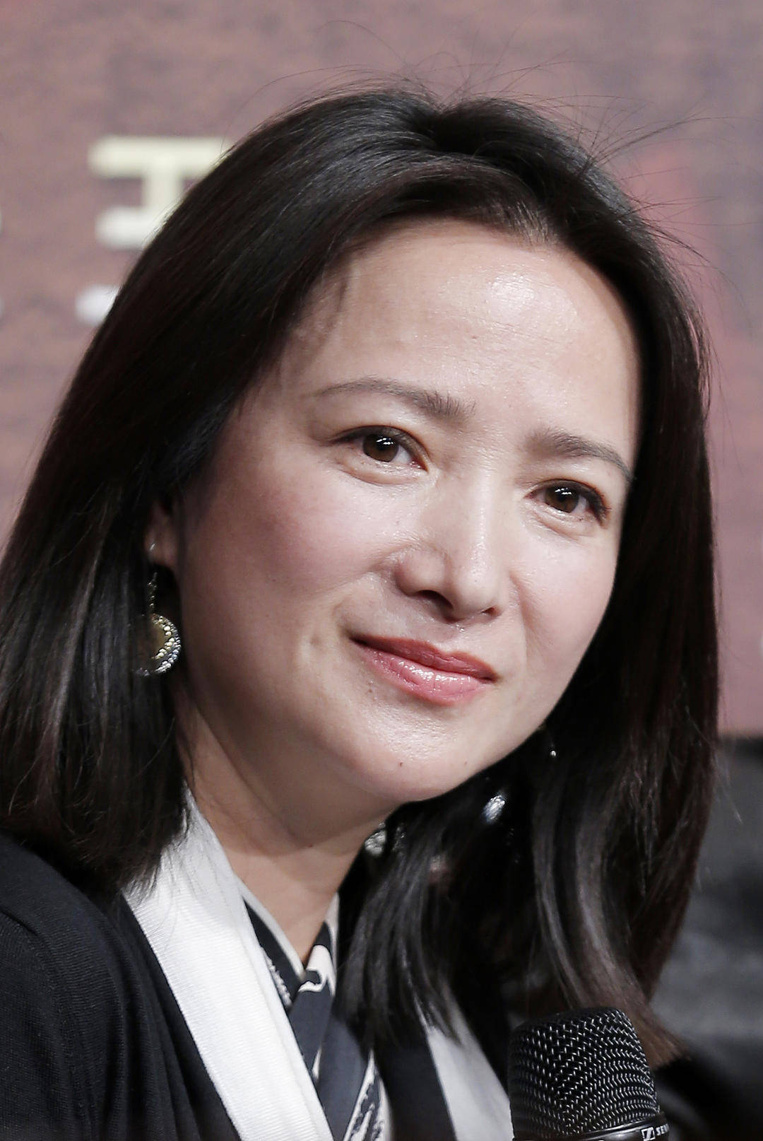 演员张山透露何晴病情：她罹患脑癌，还中风了