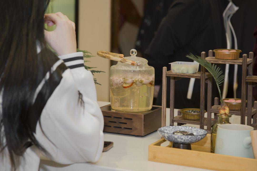 排卵期出血怎么回事？南昌贡方堂中医万倩雯一方可收，告别非经期出血！