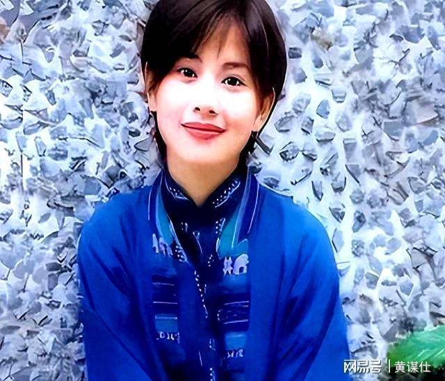 原创            陈松伶回香港又瘦了一圈，自曝已减14公斤，丈夫每天监督陪练