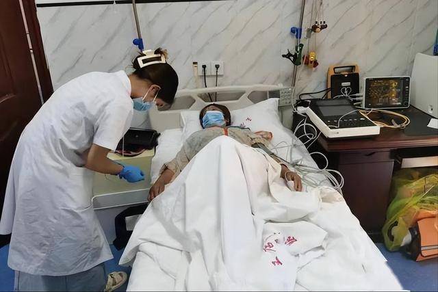 脑梗的人日益增多？医生含泪劝告：冬天宁可打麻将，也别做4件事