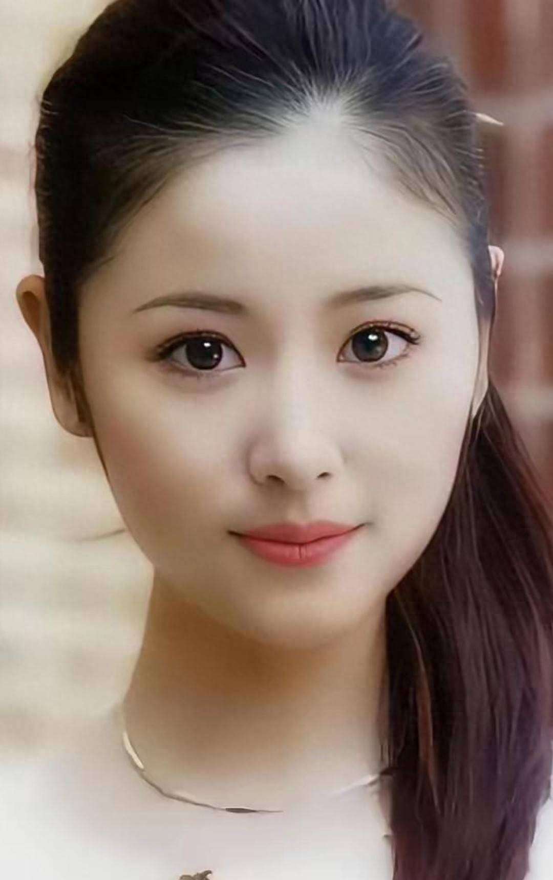 原创            林心如版顾曼桢：柔弱之外，风骨中藏着倔强