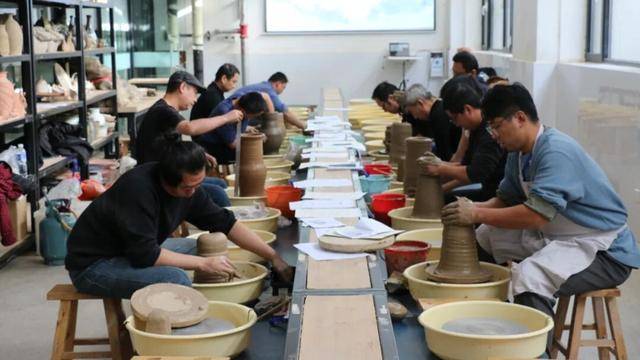 第十一届山东省陶瓷职业技能竞赛暨2025年全国陶瓷琉璃产业职业技能竞赛（邀请赛）举办