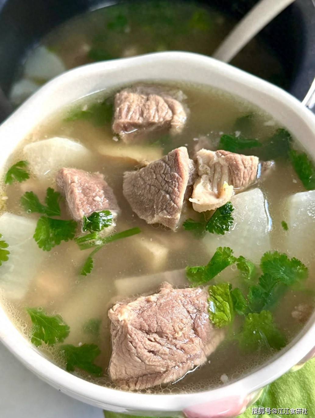 原创            冬至进补，阳气为先！这3种食物抓紧吃，生阳气、驱寒健脾强体质