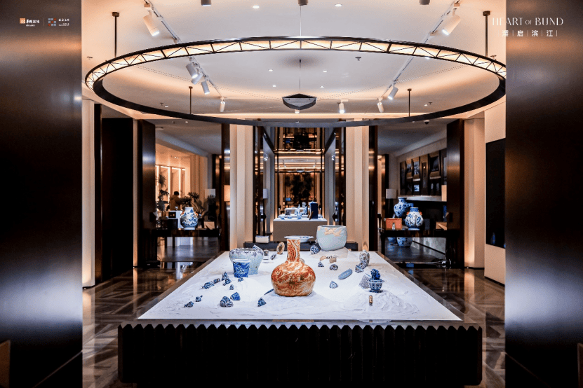 “澐韵瓷心 器润埏埴”当代东方陶瓷美学器物展在澐启滨江·澐境会客厅展出