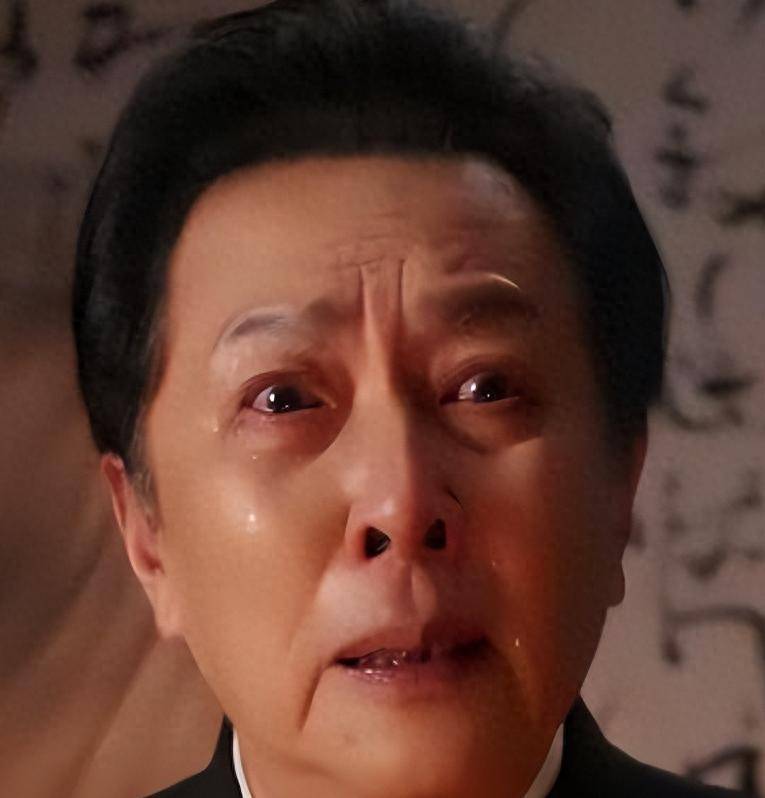 如今73岁的唐国强，成了综艺常客，并不是为了给两个孩子挣医药费