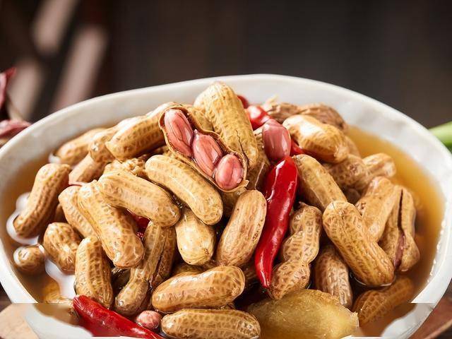 花生再次被关注！调查发现：糖尿病常吃花生，不过半年或有6好处