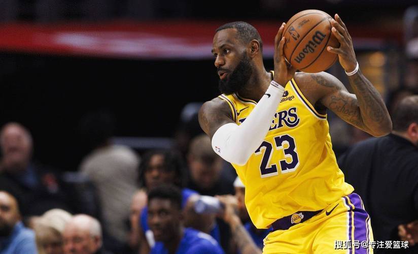 原创            詹姆斯拒绝加盟勇士！称要在湖人终老退役，不会和杜兰特一样投敌