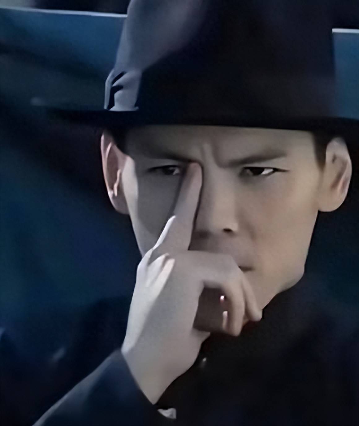 原创            官媒发文，41岁向佐再破天花板，让何超琼和整个豪门圈沉默了