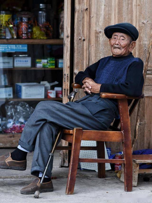 我发现长寿老人共同的秘密：养好脾胃！8件事现在就能做