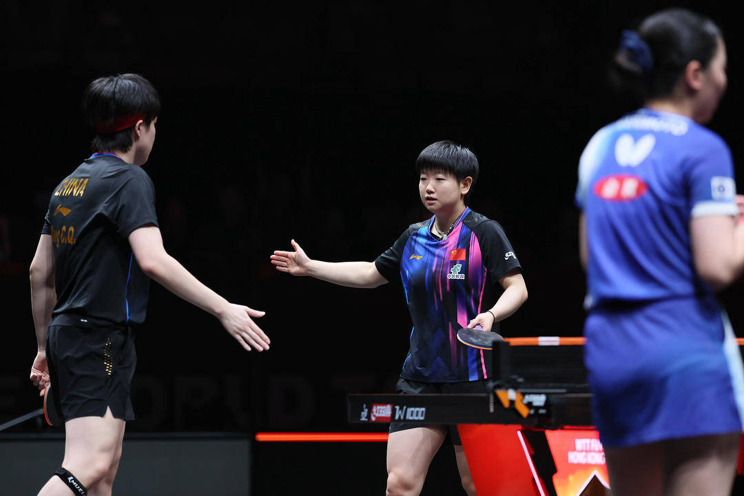 WTT香港总决赛|23分钟横扫日本！大赛限定“莎头组合”返场即冲冠