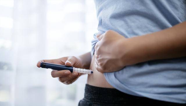 司美迎来最强对手？礼来减重针刷新“躺瘦”纪录，68周共减重54斤