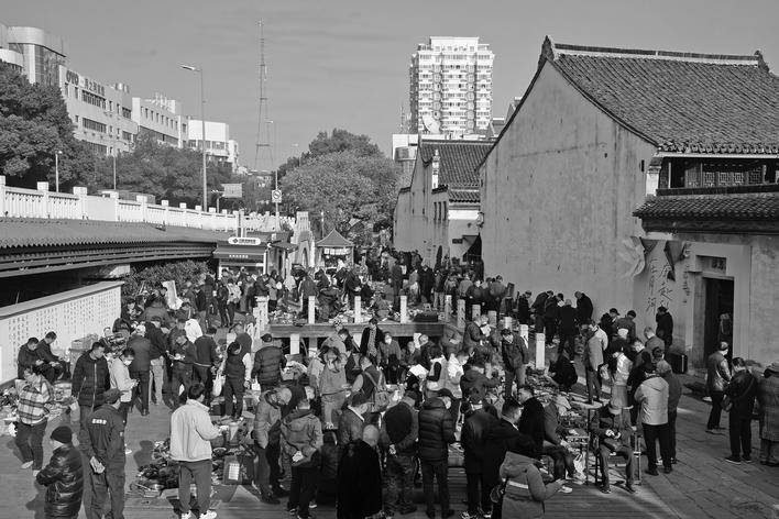 “嘉兴潘家园” 月河淘古玩