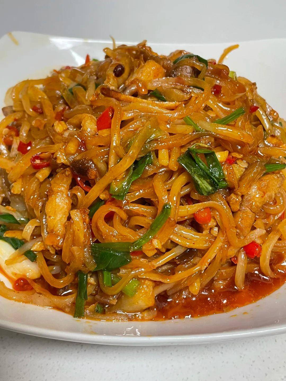 冬天吃白萝卜，生吃促消化，熟吃暖脾胃，全家都适合