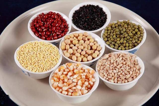 吃粗粮能够降血糖？医生表示：不建议吃4种粗粮，转告家人赶紧停