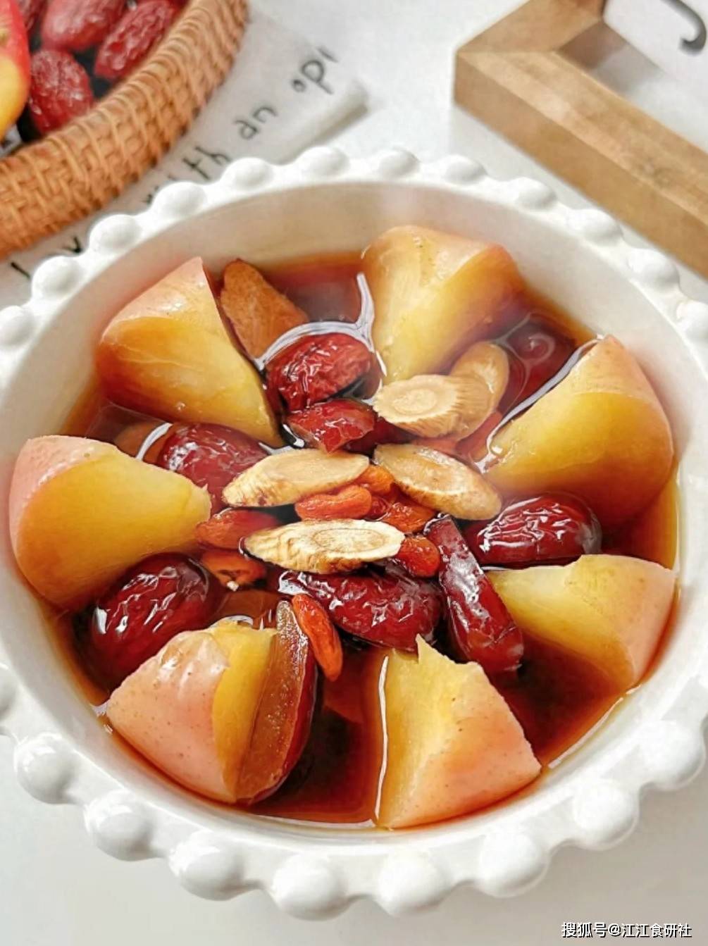 原创            冬天，这3种水果加热吃，养生效果能翻倍！止咳润肺，护胃养颜！