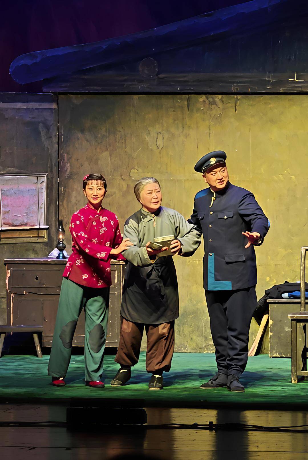 原汁原味！京剧《红灯记》成都上演跨越时代的艺术感染力