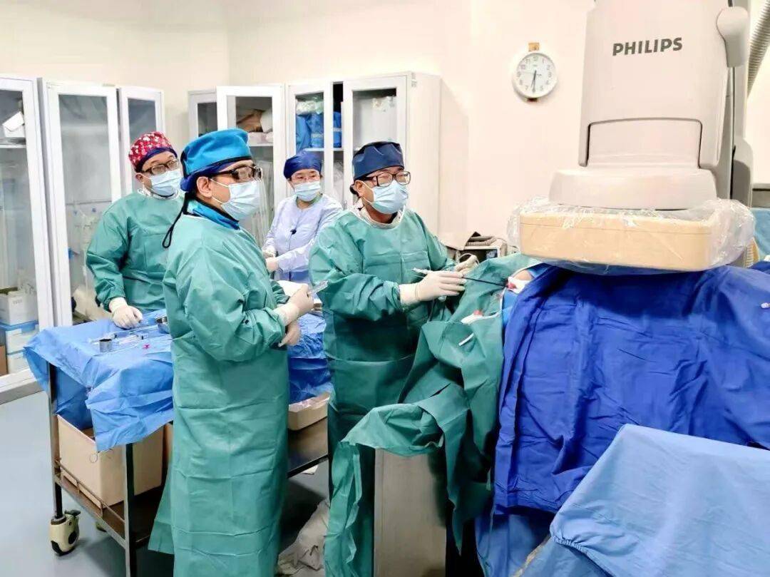 【佑安服务】生死时速60天，北京佑安医院多学科联手多次把患者从“死神”手中拉回